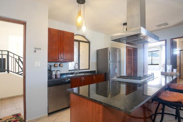 Rare ground-floor canyon view condo in los molinos