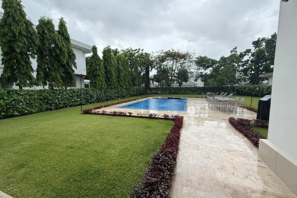 Venta de casa en fairway estates, santa maría