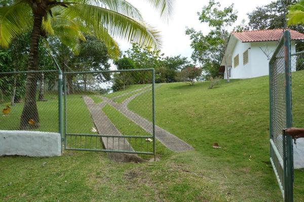 Se vende globo de terreno con acceso privado a playa solymar, bijao