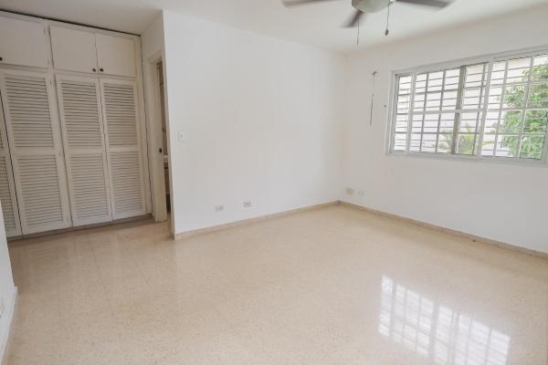 Sale of 2-level duplex house in el dorado