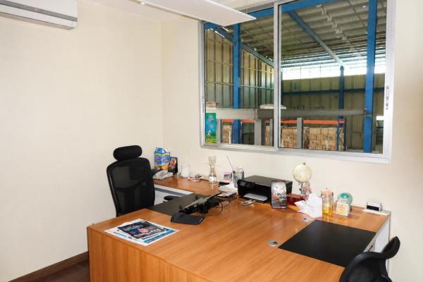 Warehouse sale in las cumbres