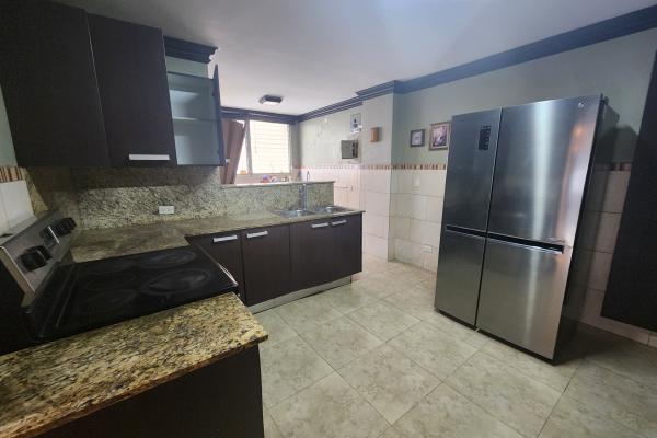 Venta de apartamento en edificio cibeles, villa de las fuentes