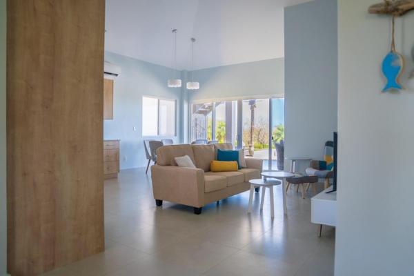 Casa moderna con vista al mar en andromeda estates pedasi