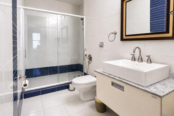 Venta de apartamento con elevador y estacionamiento en casco antiguo