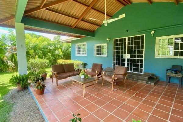 Casa campestre de 4 habitaciones con piscina