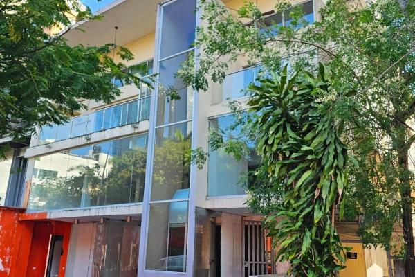 Building for sale on 48th street