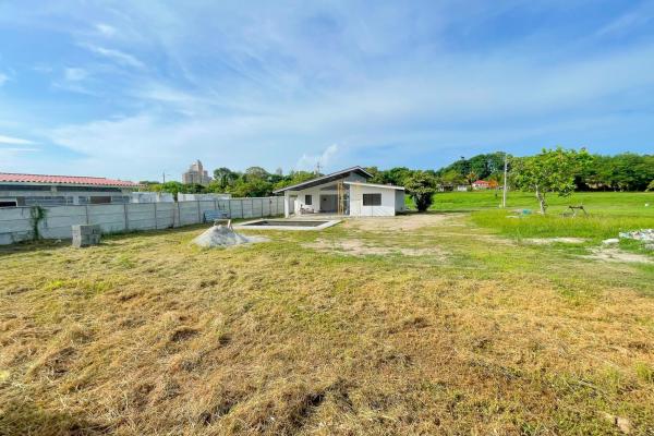 New, modern house for sale with a pool in coronado