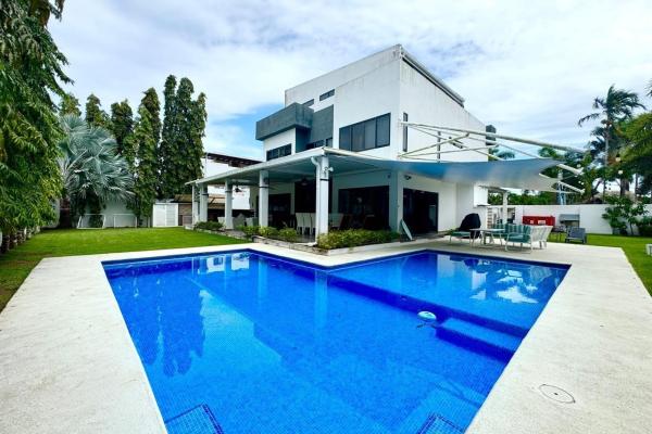 Se vende casa de playa de lujo próxima a buenaventura, riviera del pacífico