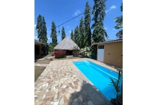 Hermosa casa tropical