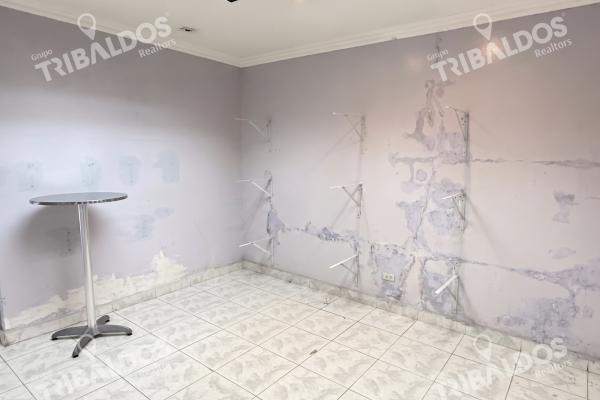 Venta de local comercial con terreno en avenida ecuador
