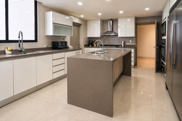 Apartment for sale in coco del mar oceanfront